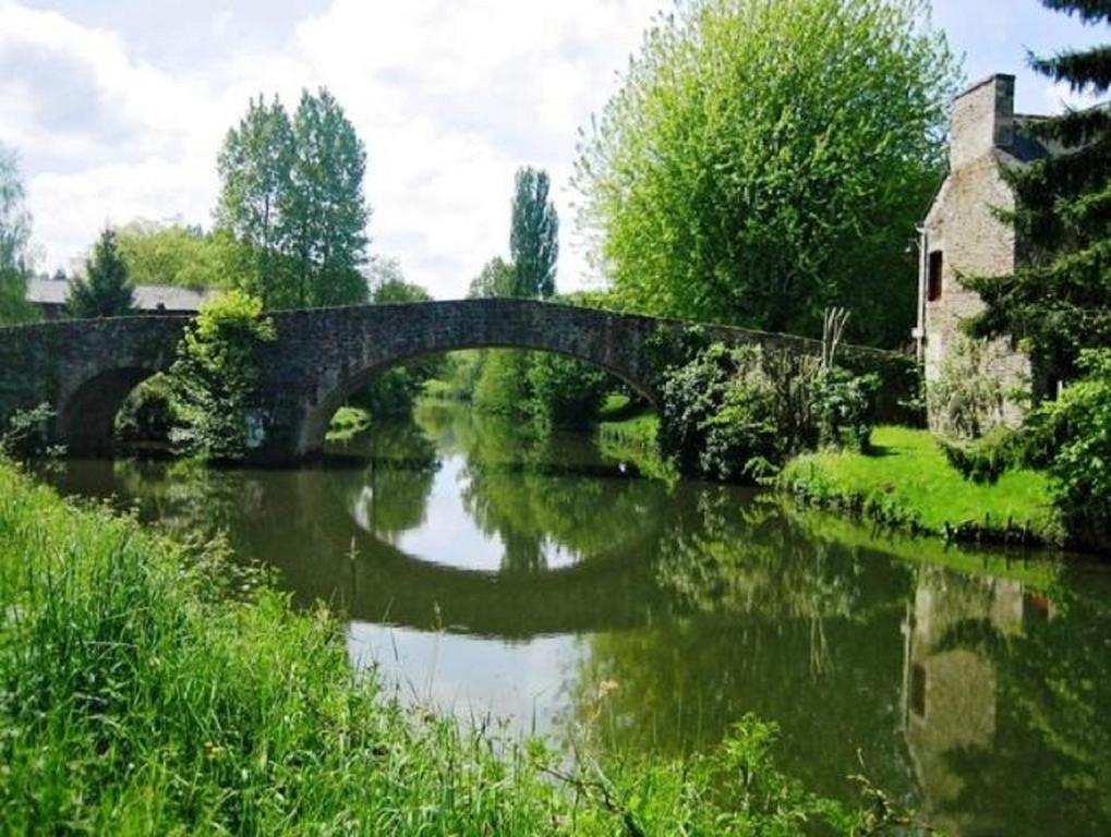Le Studio De St-Sauveur Dinan Bagian luar foto